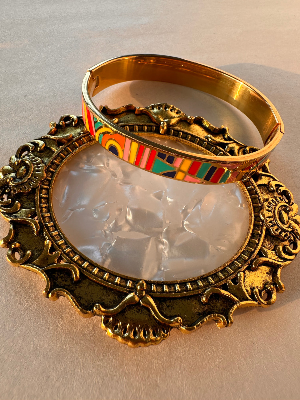 Retro Abstract Colorful Enamel Bangle