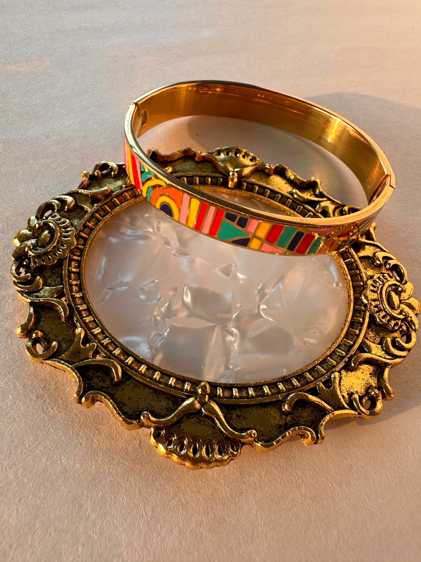Retro Abstract Colorful Enamel Bangle