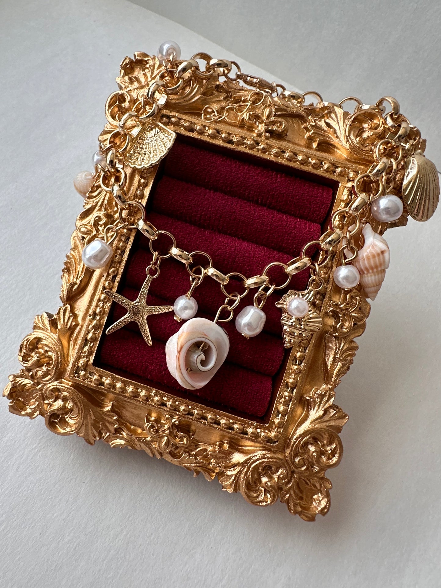 Moana’s Island Treasures Shell Charm Bracelet